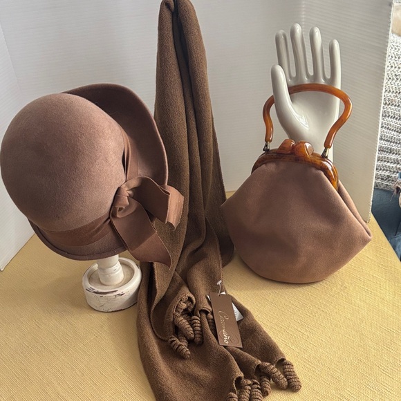 Accessories - Vintage Accessories & Scarves
